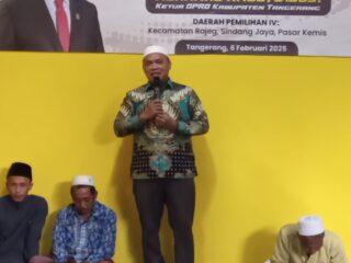 Warga Tiga Desa Hadiri Reses Ketua Dewan Muhamad Amud