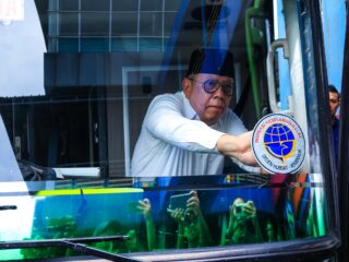 Puluhan Bus Angkutan Mudik Lolos Ramp Check Ditempeli Stiker